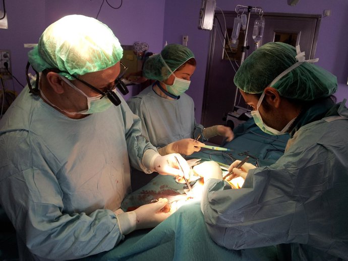 Implantan Un Marcapasos A Un Bebé A Través De Las Venas