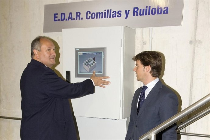 El consejero pone en marcha la nueva EDAR de Comillas