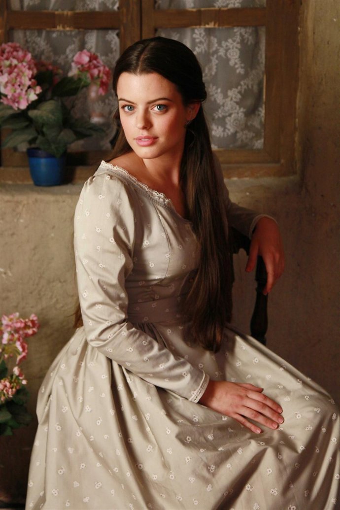 Posado de Adriana Torrebejano en 'Tierra de Lobos' 