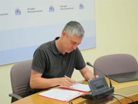 El BNG "dará la batalla" para evitar el recorte de escaños y para que la sociedad vea "qué individuos están gobernando"