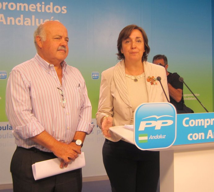 Jesús Aguirre y Ana Corredera, hoy en rueda de prensa