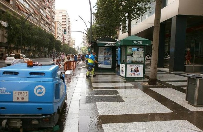 Pavimento de piedra natural del casco histórico empieza a lucir color original