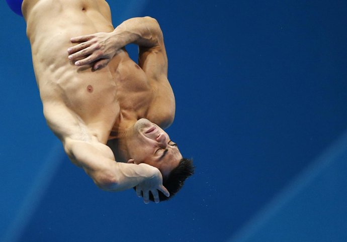 El saltador español Javier Illana en la final olímpica de Londres