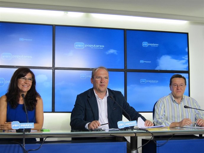 Carmen Maniega, J.Agustín Cuervas-Mons Y Rafael Alonso (PP)