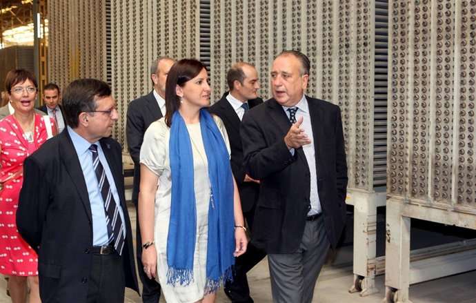 Català Visita La Empresa Pamesa