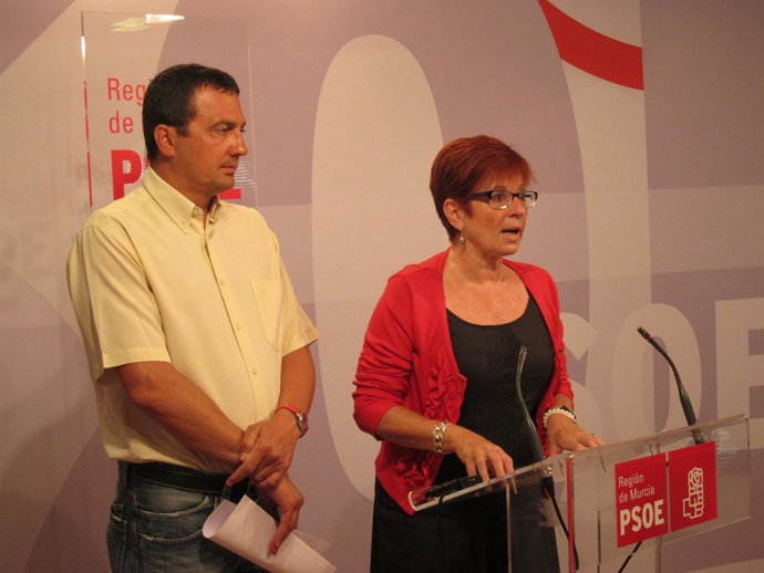 García Retegui y Pujante en la rueda de prensa