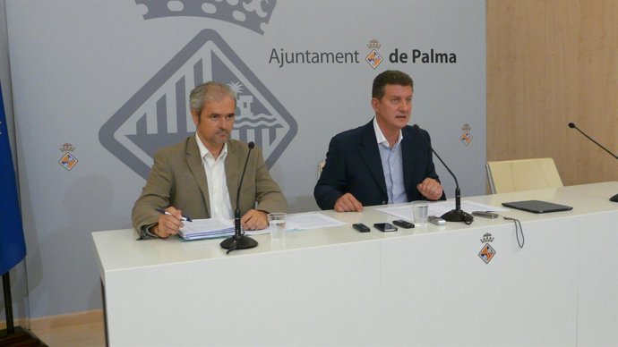 Sansó Y Gelabert Durante La Presentación Del Proyecto