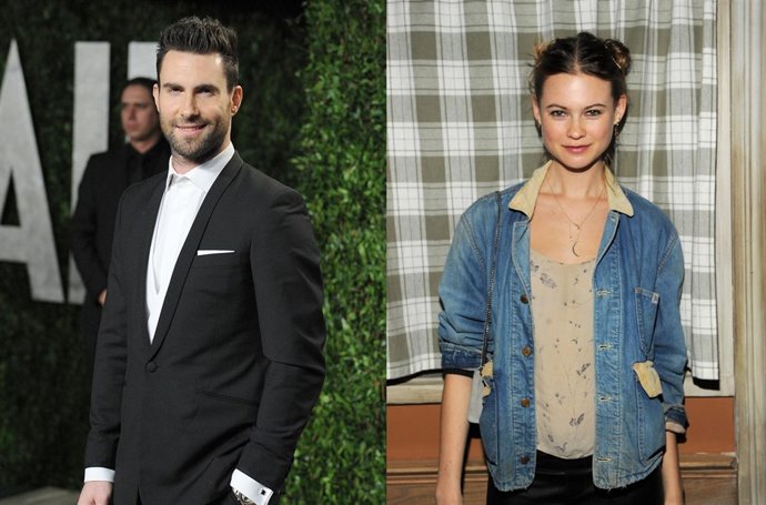 Adam Levine y Behati Prinsloo 
