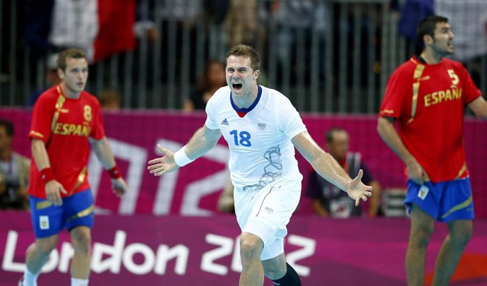William Accambray en el Francia - España de balonmano en los Juegos Olímpicos