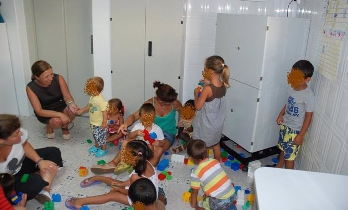 Palacios visita a los menores del 'Hogar Infancia' de Cartagena
