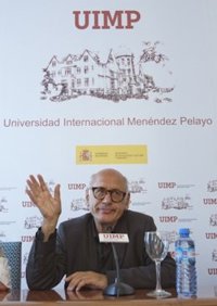 Nyman critica la música "sin personalidad" de algunas películas y se muestra "disponible" para jóvenes directores