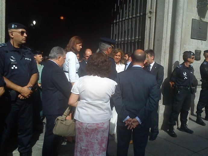 Salida del funeral de la policía municipal 