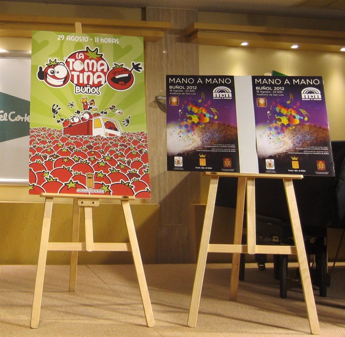 Carteles De La Tomatina Y El Concierto Mano A Mano 2012, En La Presentación.