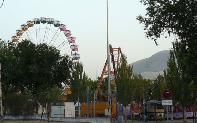 Algunas de las atracciones del recinto ferial