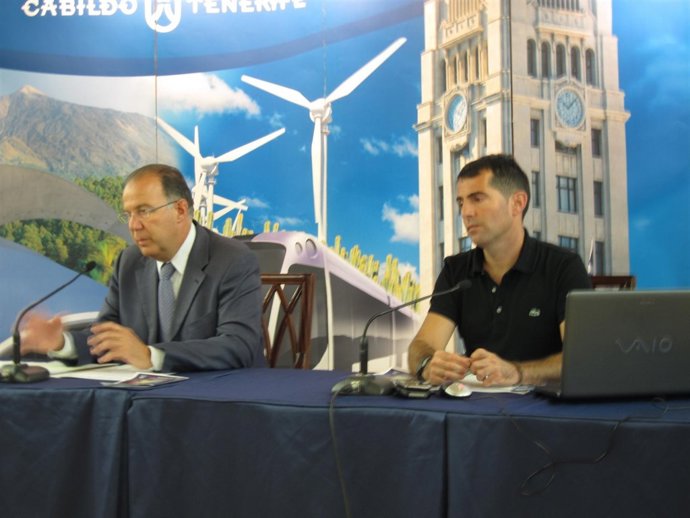 González Y Trujillo, En Rueda De Prensa