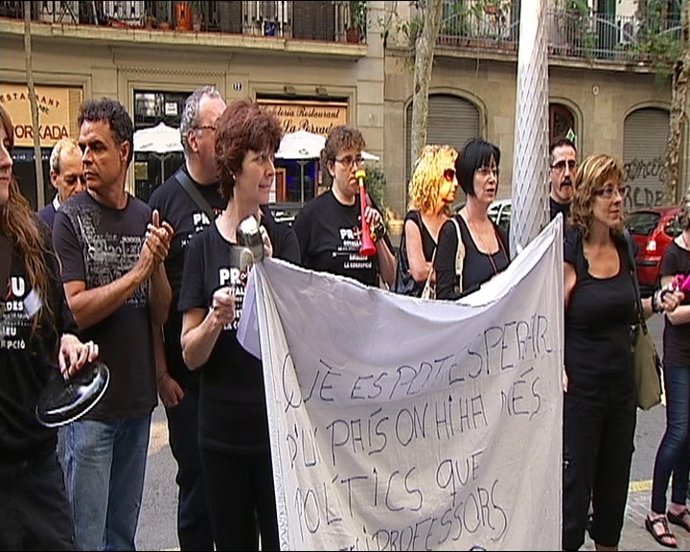 Manifestación De Funcionarios En Barcelona
