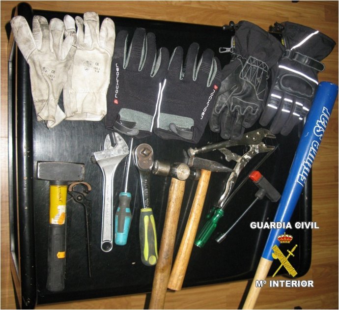 Robos garajes Astillero