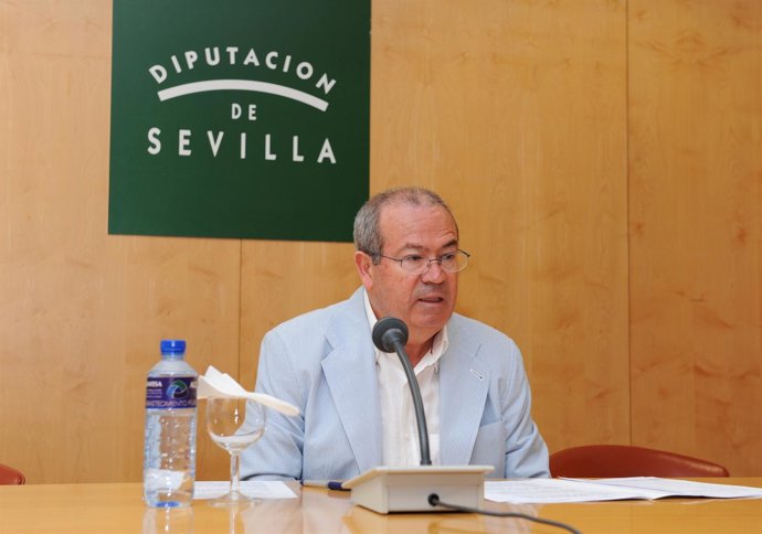 Domínguez se reúne con los municipios sevillanos