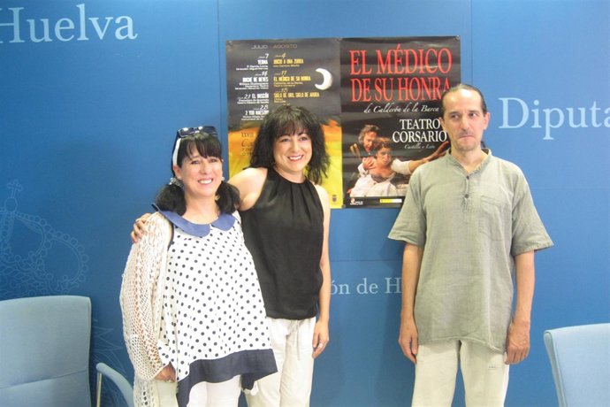 La diputada de Cultura en Huelva, Elena Tobar, presenta 'El médico de su honra'