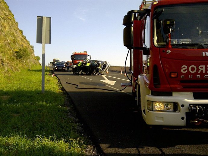 Accidente De Coche En La A-8