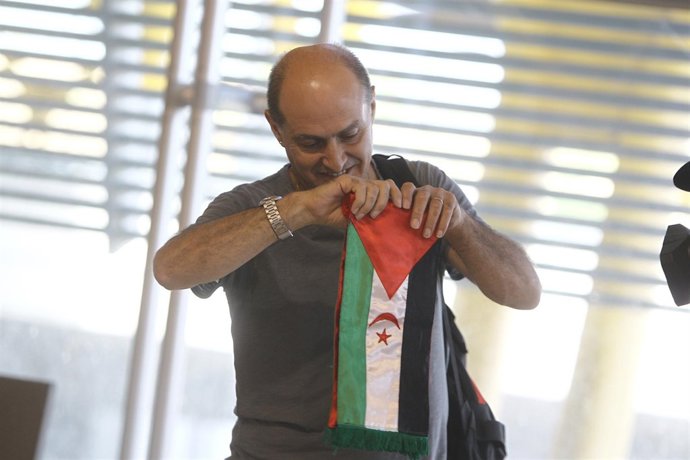 Activistas prosaharauis viajan a Tinduf