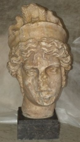 El Busto Romano De La Diosa Isis Restaurado Y Expuesto En El Museo Arqueológi   