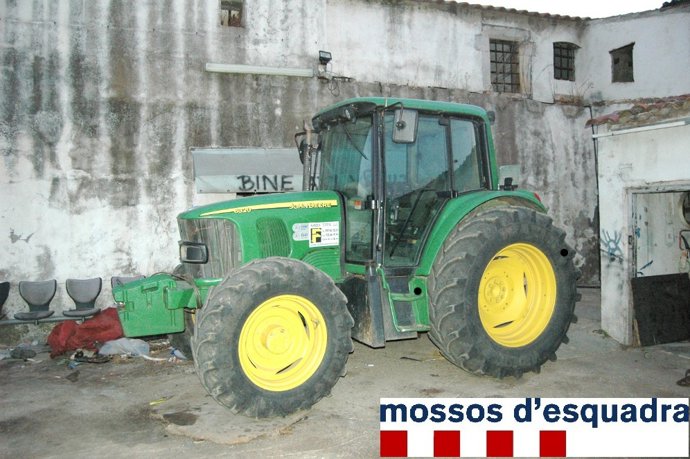 Tractor Robado En La Provincia De Girona