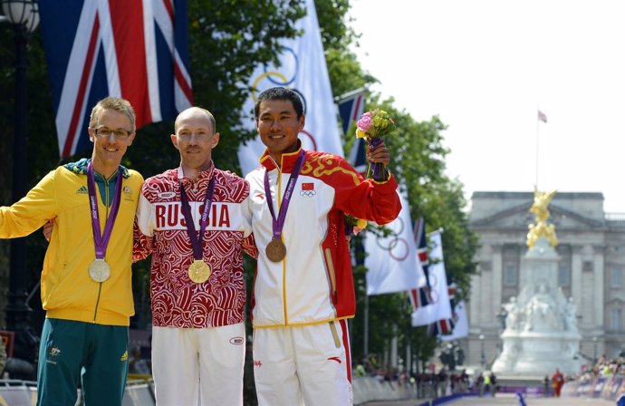 El ruso Kirdyapkin, campeón olímpico de los 50 kilómetros marcha