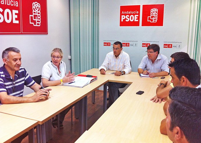 Ignacio Caraballo, reunido con regantes del Condado