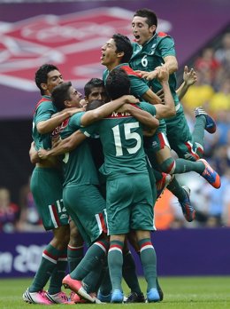 México supera a Brasil en la final de los Juegos de Londres