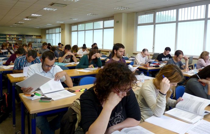 Biblioteca de la UNED Pamplona.