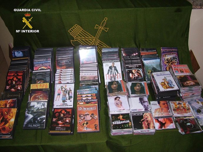 Material intervenido por la Guardia Civil