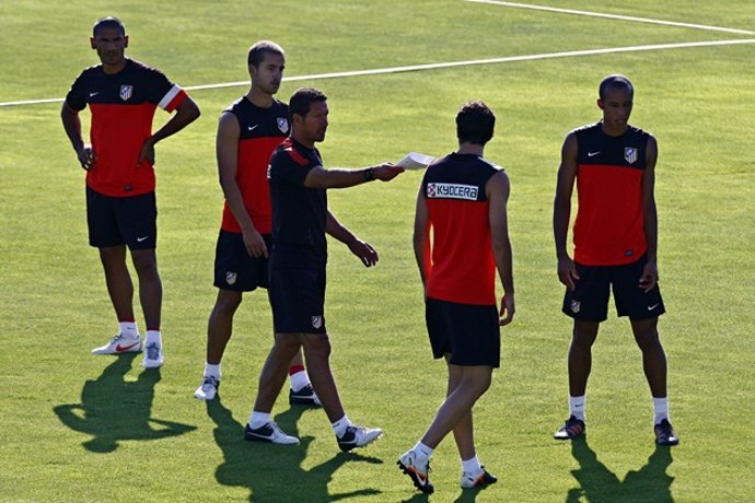Simeone y entrenamiento del Atlético de Madrid 