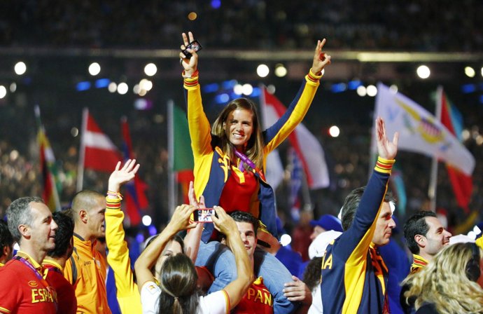 Celebración de Españoles con Marina Alabau en Clausura 