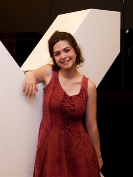 La estudiante Glòria Macià gana el tercer premio de la Feria Intel Isef