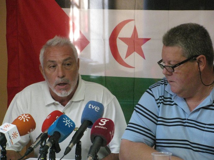 Dos Cooperantes De La Asociación De Amistad Con El Pueblo Saharaui