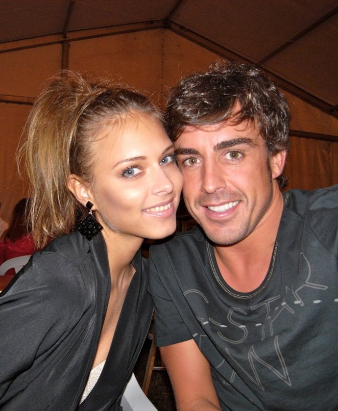 Fernando alonso y Dasha Kapustina