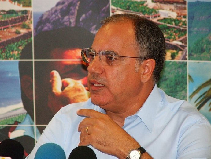 Casimiro Curbelo, presidente del Cabildo de La Gomera