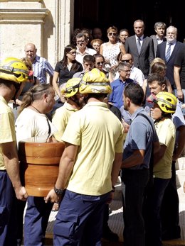 Arias Cañete Y Fabra En El Funeral Del Brigadista Fallecido En Torremanzanas