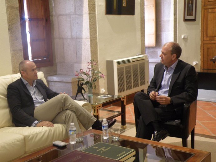Reunión entre José Antonio Monago y Alfonso Pantoja