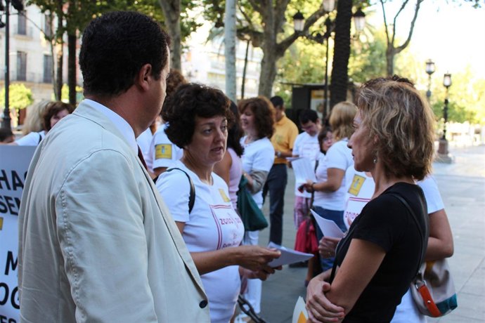 Concejales socialistas apoyan a los trabajadores de Redes