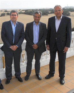 El alcalde de San Bartolomé de Tirajana junto a responsables de la OMT