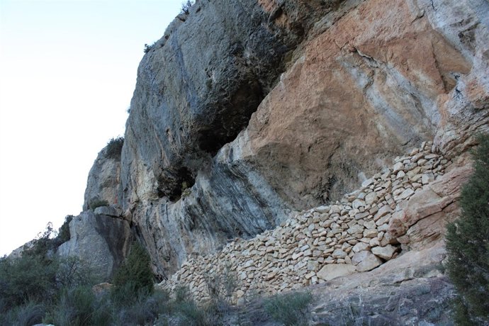 Yacimiento De Arte Rupestre