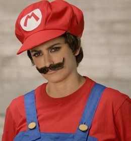 Penélope Cruz Vestida De Super Mario Bros