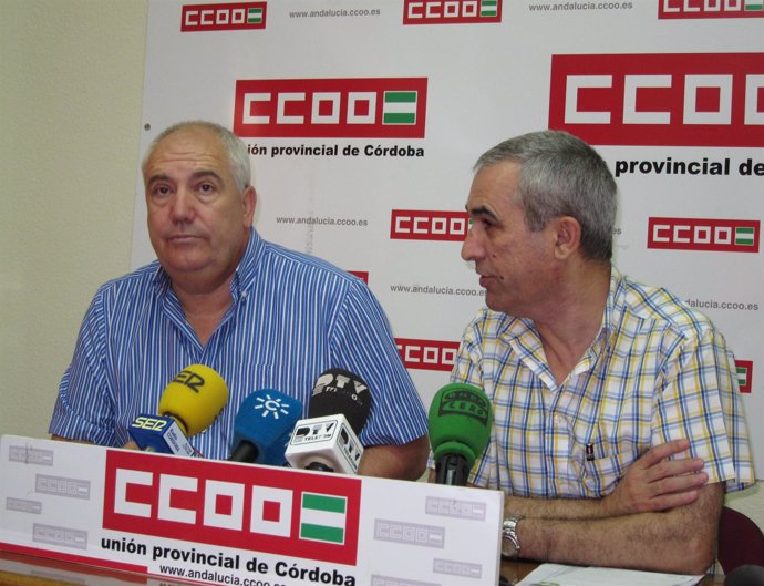 Francisco Carbonero Junto Con Rafael Rodríguez En La Sede De CCOO Córdoba