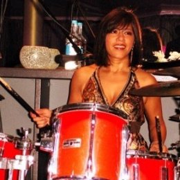 Patti Balinas bateria