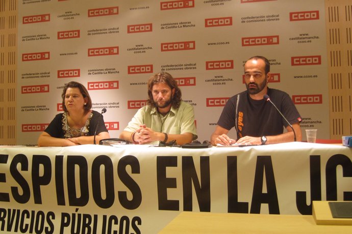 Ramón González (CCOO), Gustavo Fabra (STAS) y Beatriz Tormo (UGT)