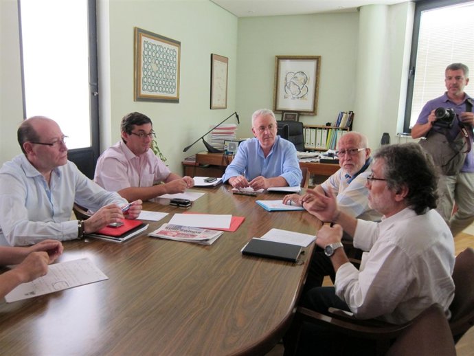 Reunión IU-CC.OO.-UGT