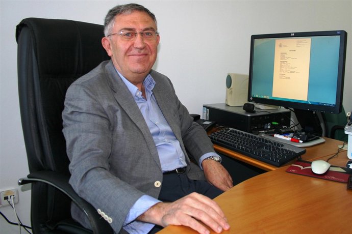 El Catedrático De La US Miguel Toro