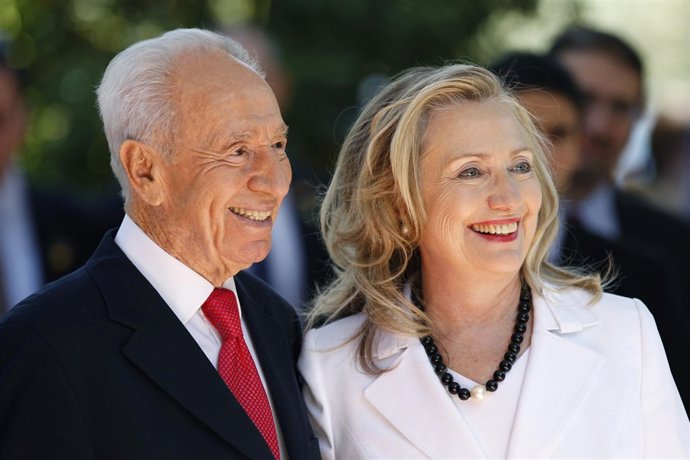 Hillary Clinton visita a Simon Peres